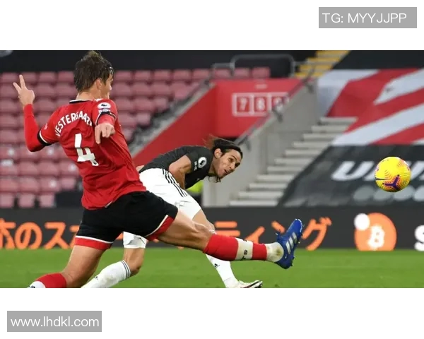 中超赛场张华晨关键拦截力挽狂澜助球队逆转胜利