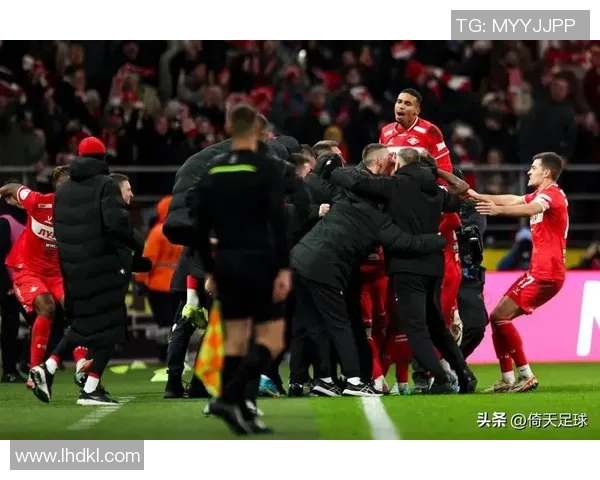 杜兰助力卡拉巴赫在欧冠赛场展现实力引发关注