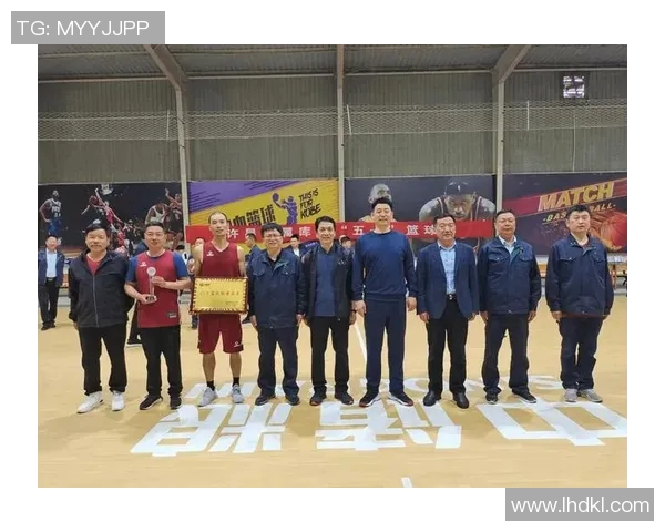 徐彬场均125公里跑动展现超强体能与拼搏精神的篮球之路