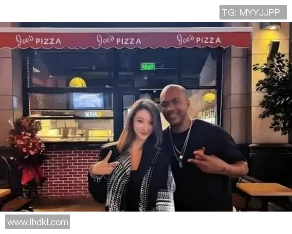 马布里在发布会上透露将赴台湾寻亲，引发球迷猜想他的下一步动向